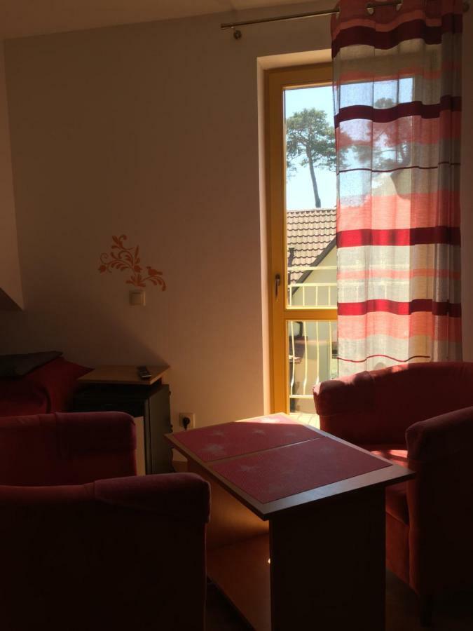 Appartamento Dom Przy Plazy Dziwnówek Esterno foto